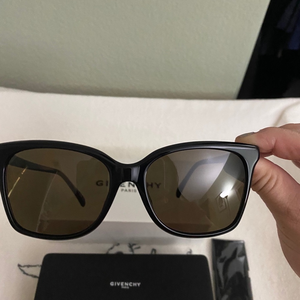 New Authentic Givenchy 55mm Square Sunglasses - image 3